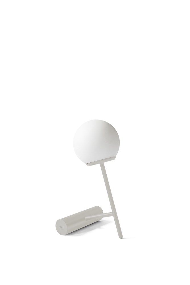 menu Phare LED Lamp LED-Tischleuchte Light Grey